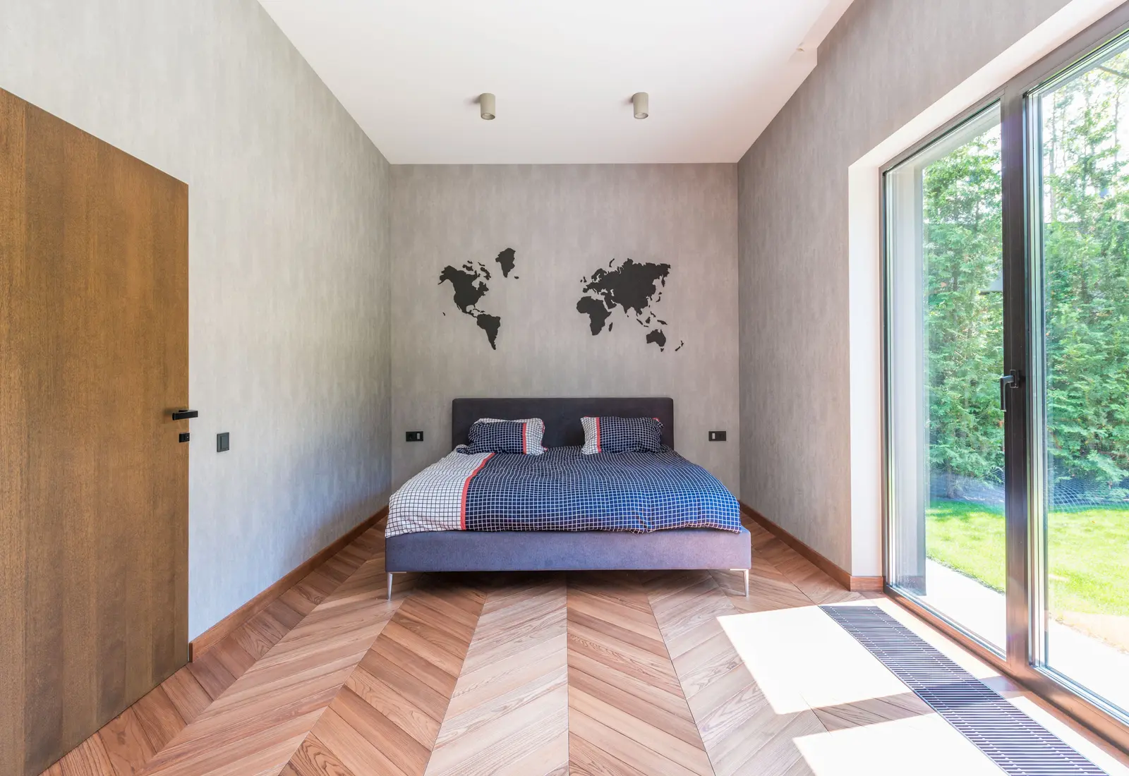 Porte coulissante EvolutionDrive SF dans une chambre contemporaine
