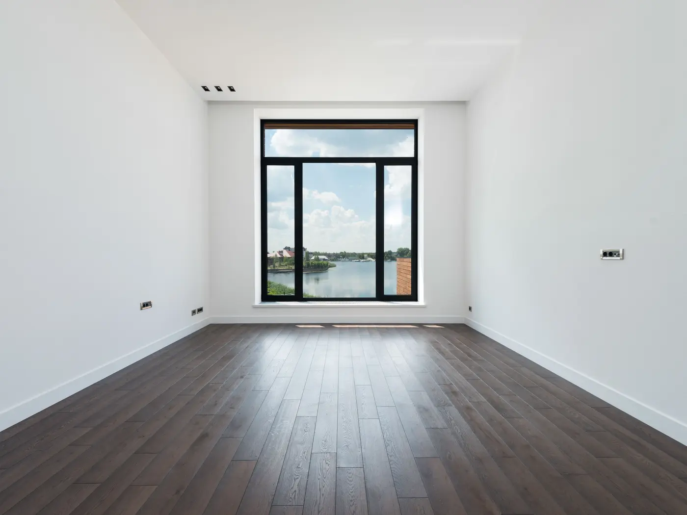 Fenêtres dans un intérieur contemporain